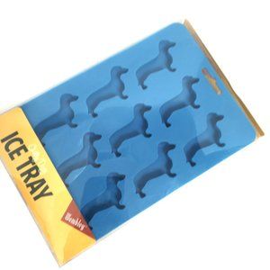 WEMBLEY Chilly Dogs Silicone Ice Tray NIB